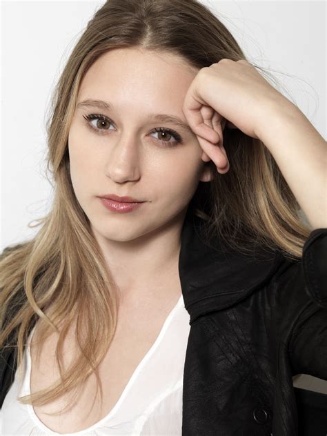 taissa farmiga topless|Taissa Farmiga Nude (7 Photos)